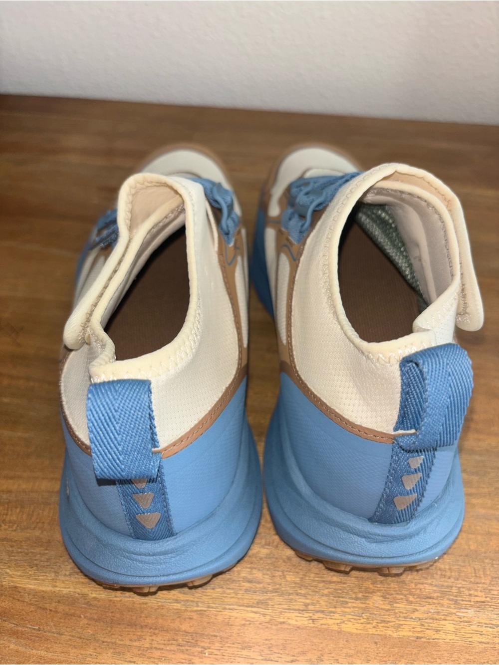Teva Women's sneakers NEW 9 - Picture 3 of 6